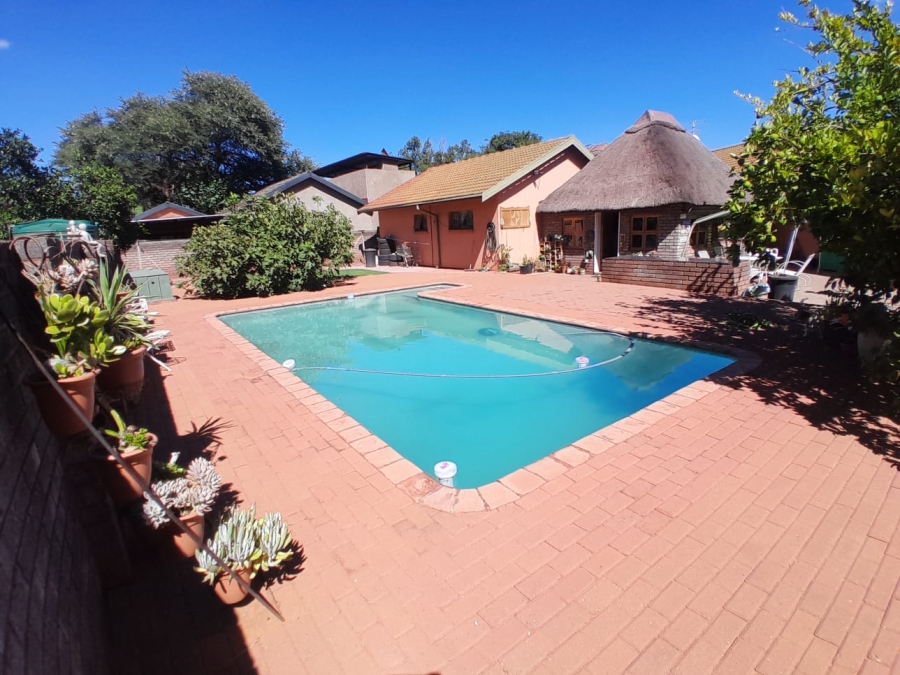 4 Bedroom Property for Sale in Kathu Northern Cape